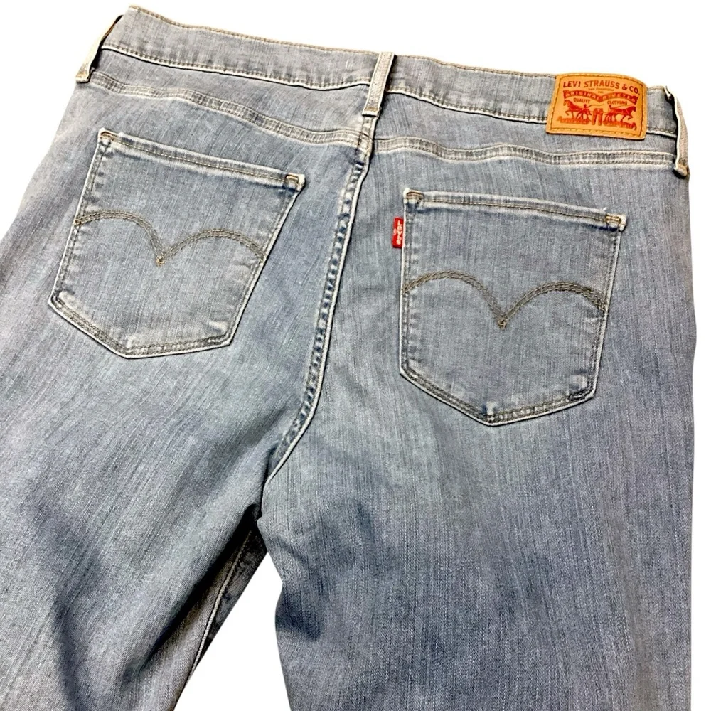 Levi's 720 High Rise Super Skinny Light Wash Distressed Raw Hem Jeans‎ Size 31